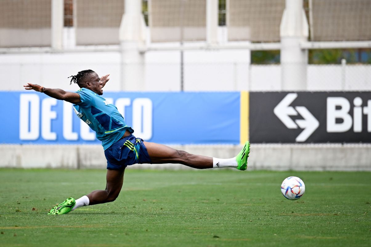 Denis Zakaria Juventus Twitter