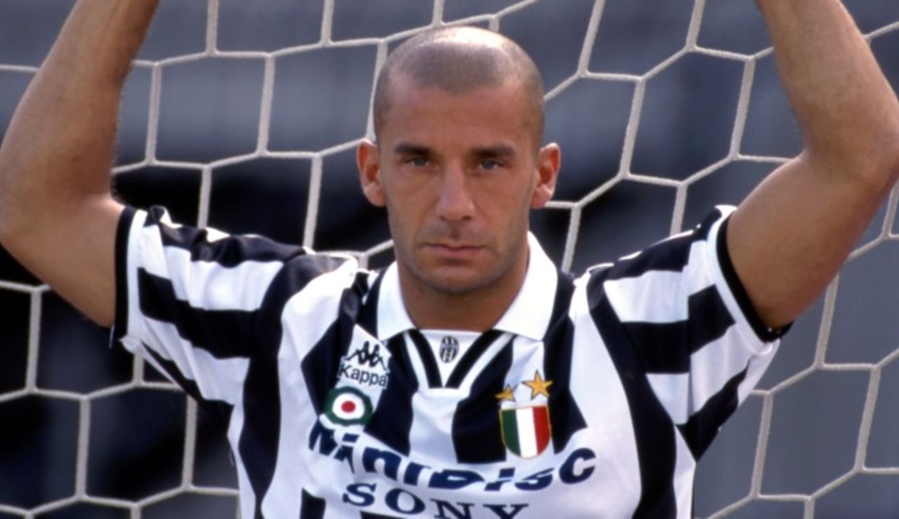 Po Ciezkiej Chorobie Zmarl Gianluca Vialli